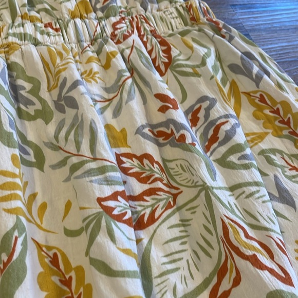 Jessica Simpson Yellow & Green Leaf Printed Cut-Out Maxi Dress w/ Crochet Tiers - Picture 8 of 14